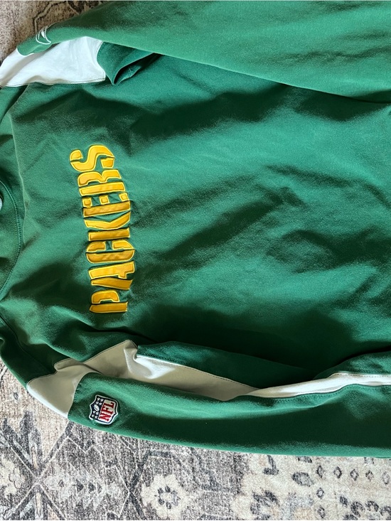 Reebok Other - Reebok Green Pullover Sweatshirt with White Logo